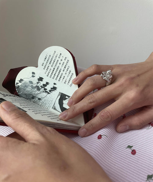 PROVERBS OF LOVE 24AW / BOOK-WRITING WOMAN RING