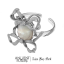 Mother-of-Pearl Ribbon Ring