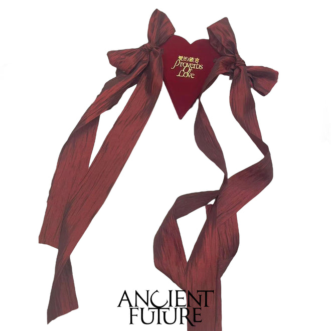 PROVERBS OF LOVE 24AW / HEART BOOK WITH GOLD SWAN BOOKMARK