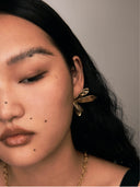 HUNTER 23SS / BROKEN MOTH WING EARRINGS