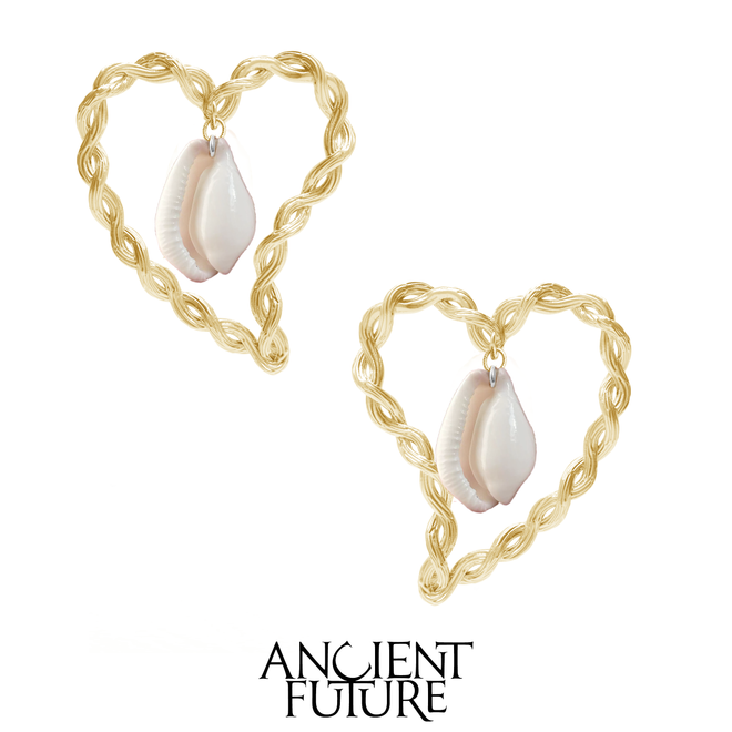 RABBIT 23AW / UVULA HEART EARRINGS